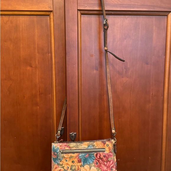 Patricia Nash Crossbody - Picture 5 of 6